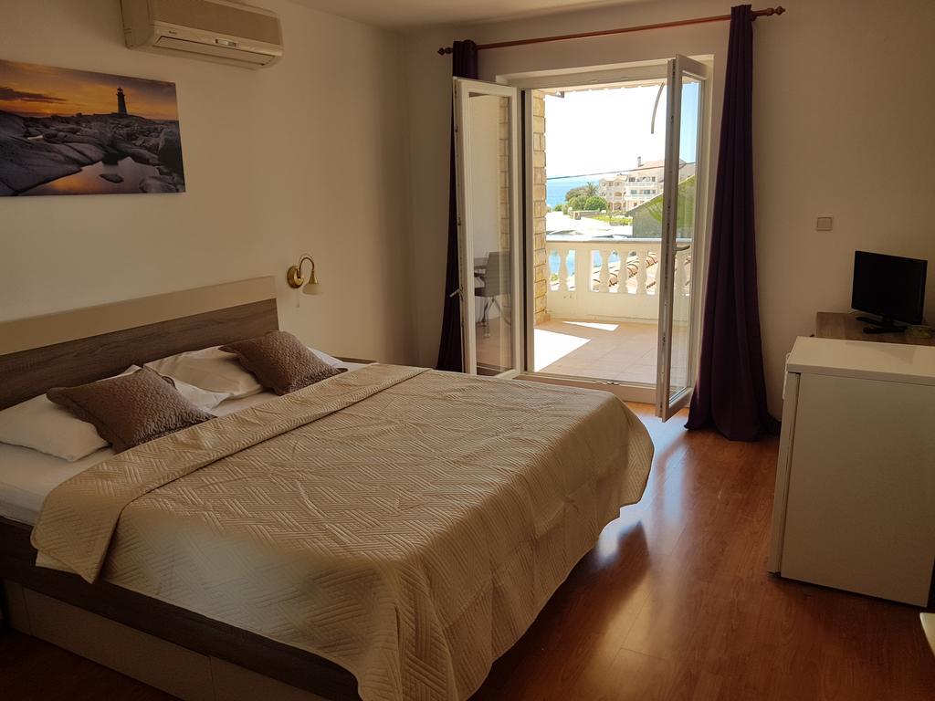 Pansion Marco Polo Hotel Petrcane Luaran gambar